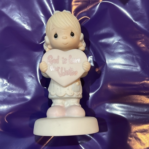 Precious Moments God is Love, Dear Valentine Figurine - Picture 2 of 6